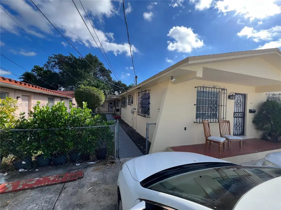 733 NW 33rd Ave, Miami, FL 33125 - #2