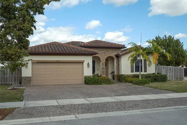 2597 SE 2nd St, Homestead, FL 33033