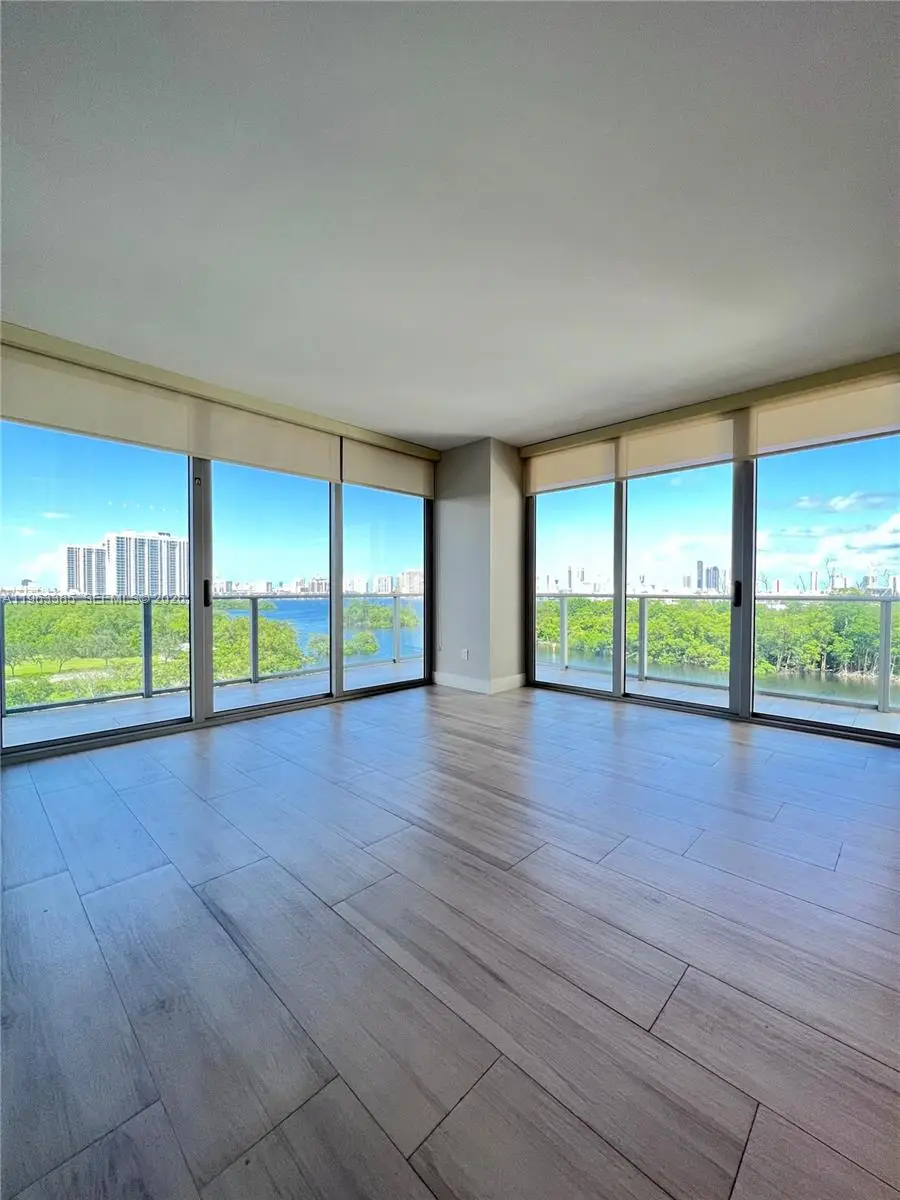 16385 Biscayne Blvd #607, North Miami Beach, FL 33160 - #3