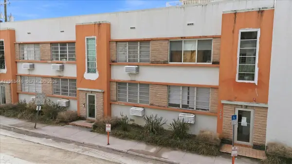 736 12th St #7, Miami Beach, FL 33139