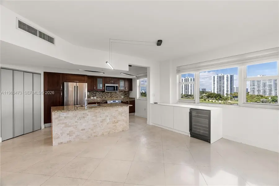 20000 E Country Club Dr #716, Aventura, FL 33180 - #3