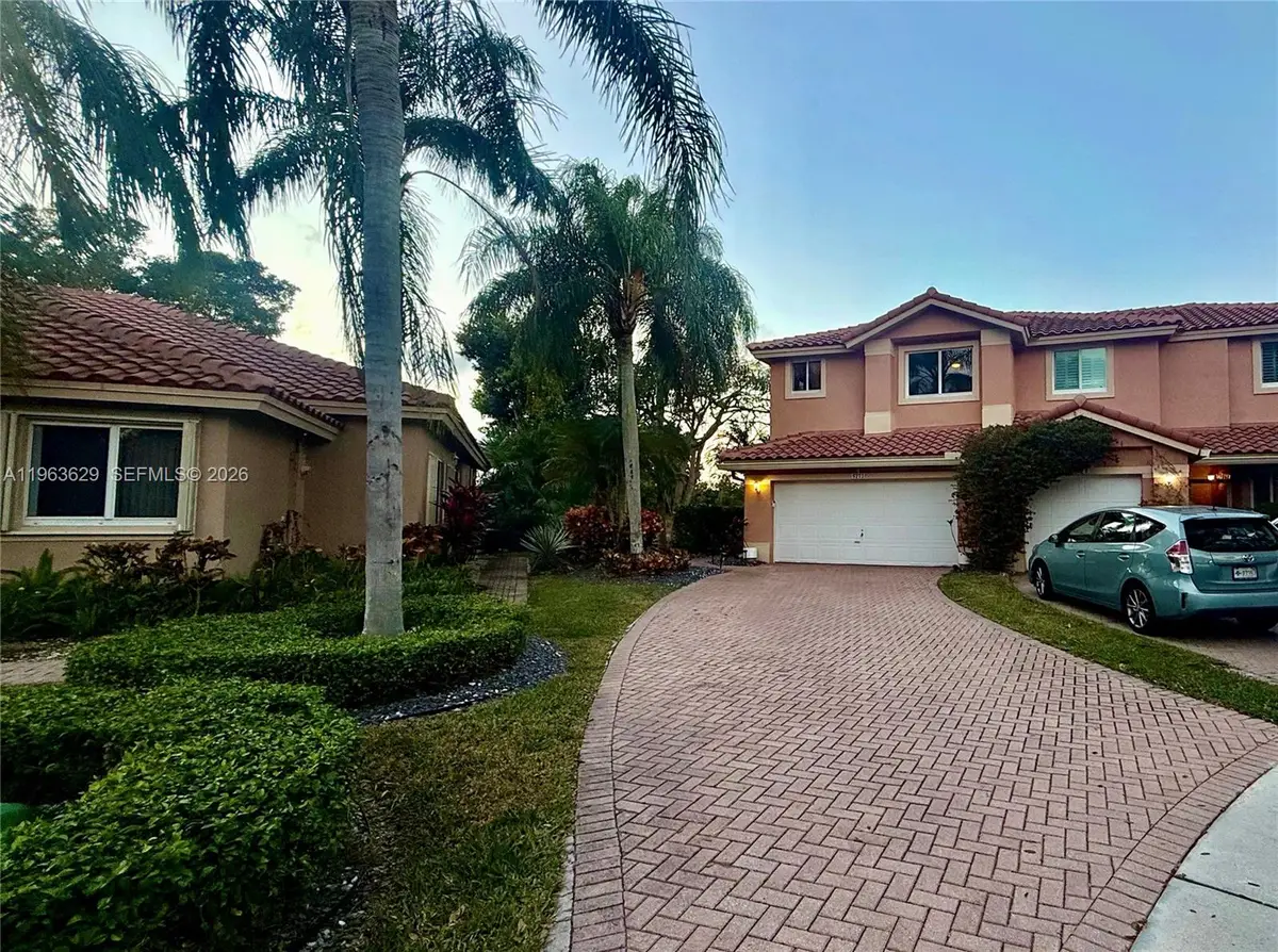 5772 NW 127th Ter, Coral Springs, FL 33076 - #1