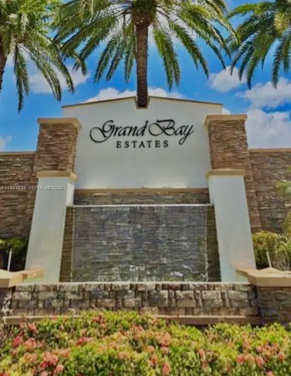 8835 NW 98th Ave, Doral, FL 33178