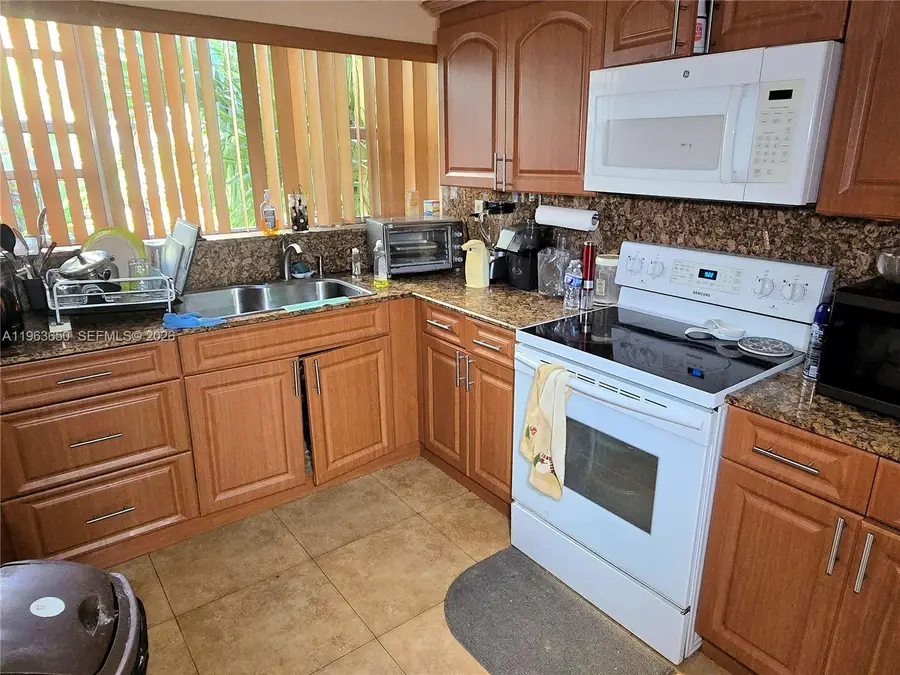 940 NE 199th St #114, Miami, FL 33179 - #3