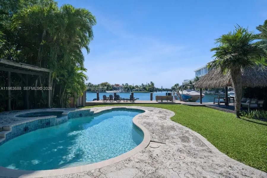 744 Lakeview Dr, Miami Beach, FL 33140 - #3