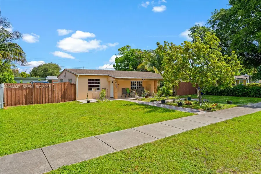 6233 Rodman St, Hollywood, FL 33023 - #2
