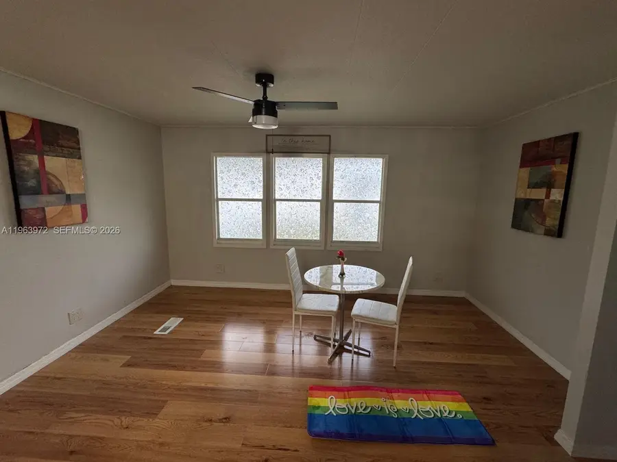 1721 SW 84th Ave, Davie, FL 33324 - #3