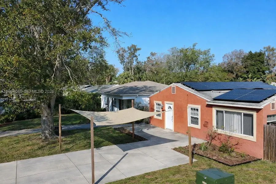 5613 N 19th Ave S, Saint Petersburg, FL 33707 - #2
