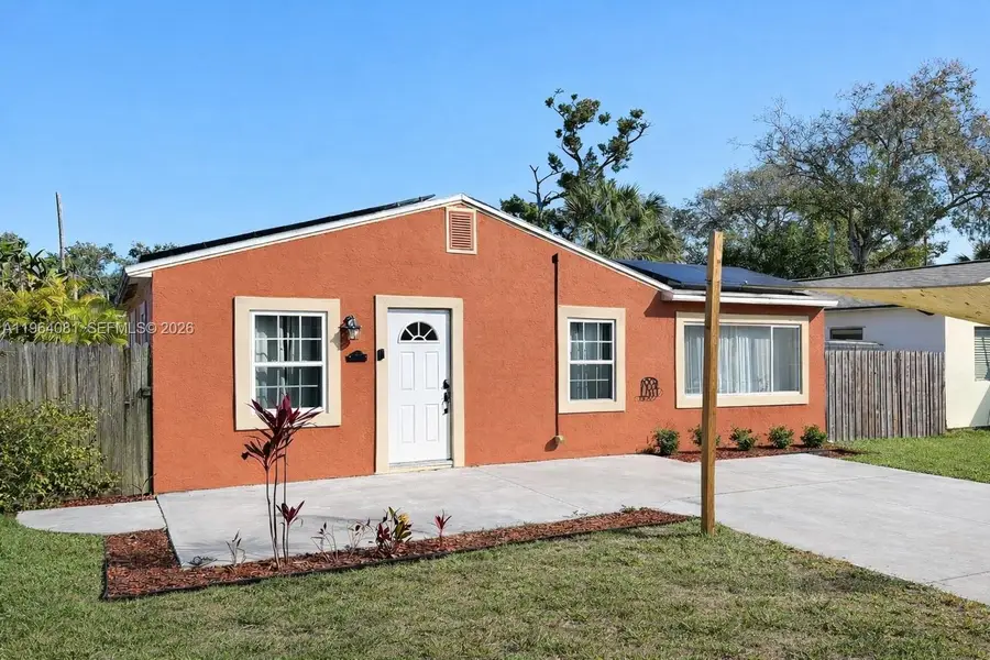 5613 N 19th Ave S, Saint Petersburg, FL 33707 - #3