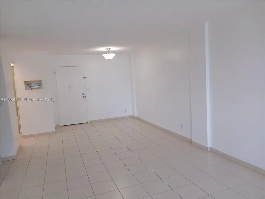1913 S Ocean Dr #423, Hallandale Beach, FL 33009 - #2