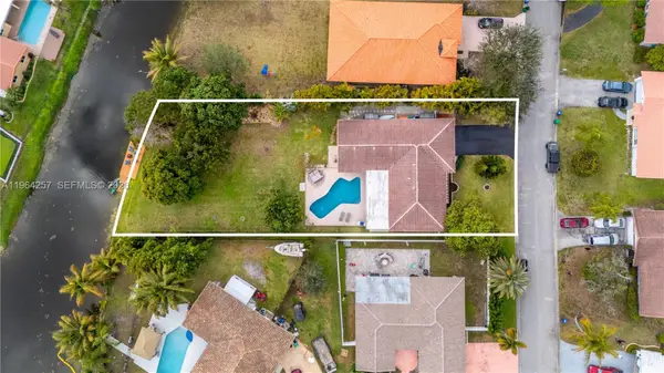 12126 NW 32nd Pl, Coral Springs, FL 33065