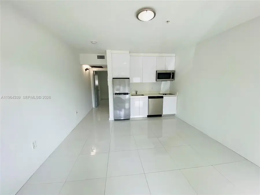 801 15th Street #102, Miami Beach, FL 33139 - #2