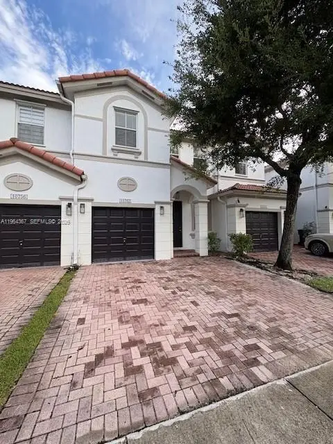 10762 NW 80th Ln, Doral, FL 33178 - #1