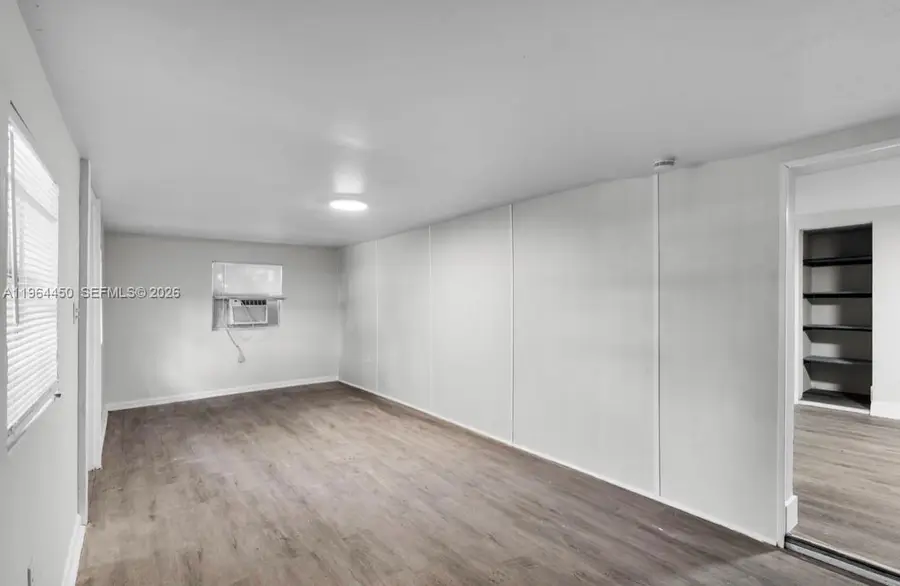 914 NW 80th St, Miami, FL 33150 - #3