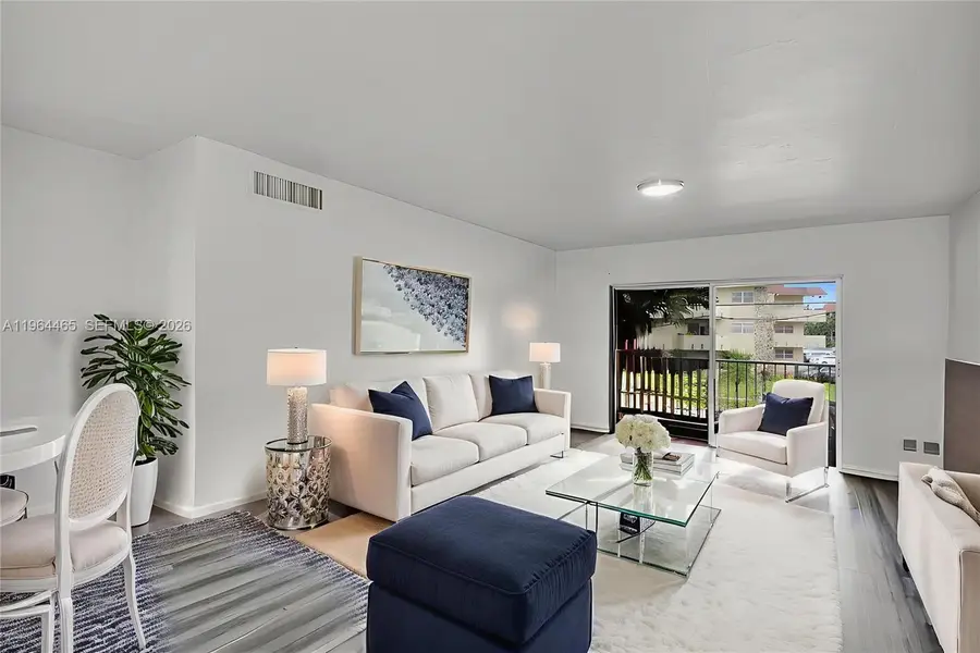 7610 SW 82nd St #J207, Miami, FL 33143 - #3