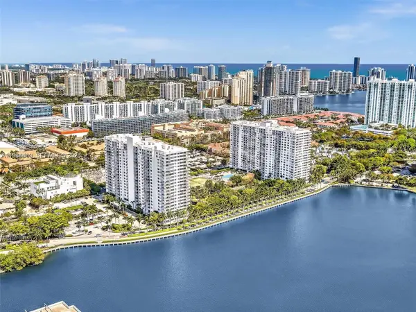 2801 NE 183rd St #1801W, Aventura, FL 33160