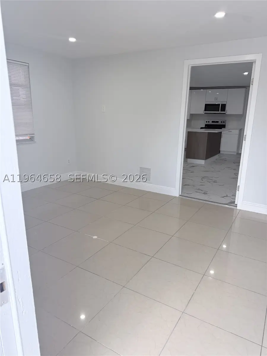 6829 SW 25th St, Miami, FL 33155 - #2