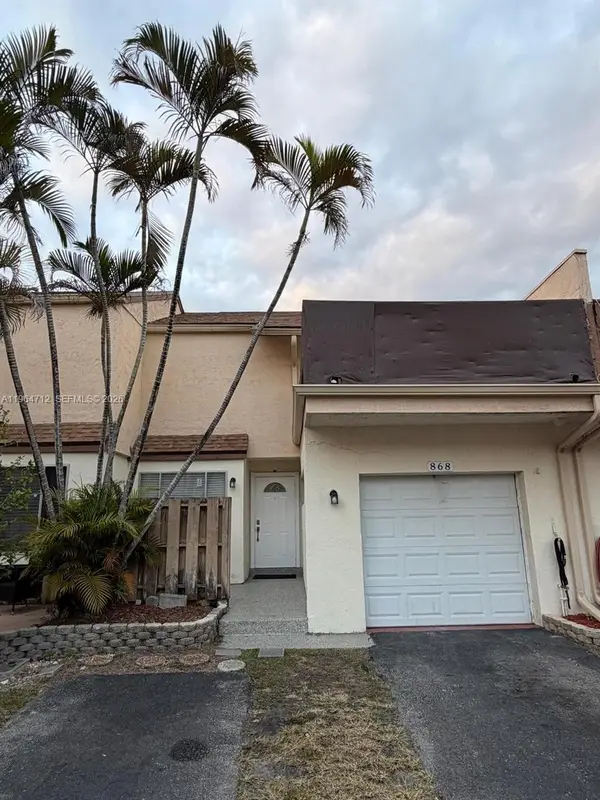 868 NW 81st Way #9, Plantation, FL 33324