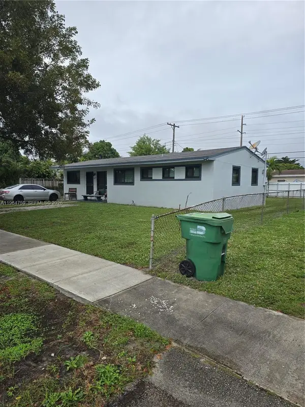 17701 NW 32nd Ct, Miami Gardens, FL 33056