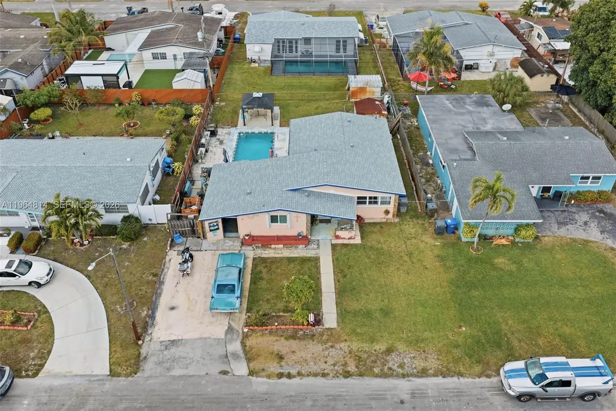 7121 Wilson St, Hollywood, FL 33024 - #1