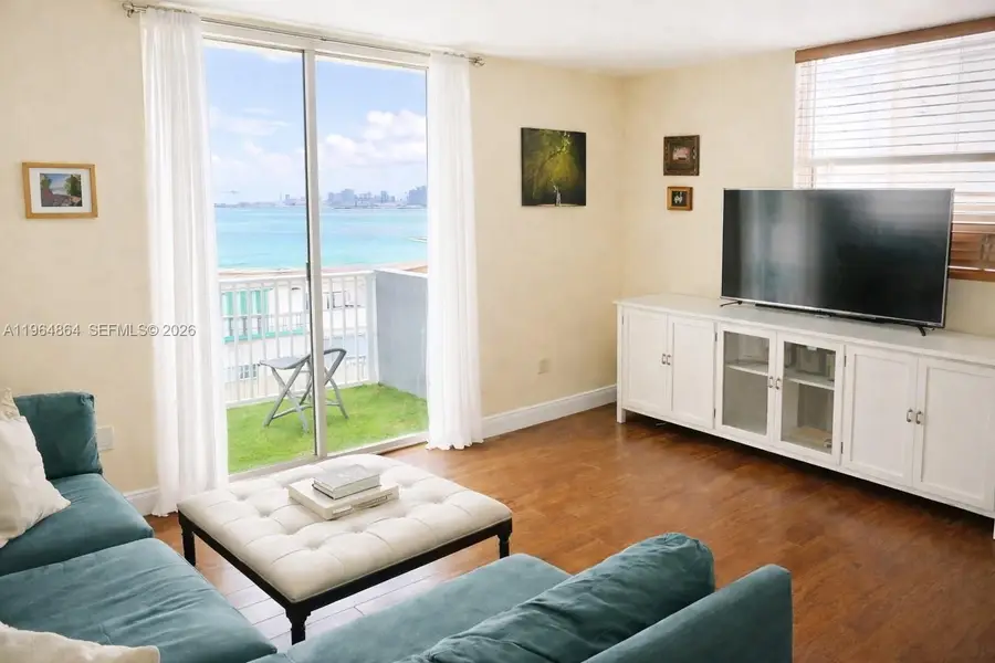 1801 S Treasure Dr #426, North Bay Village, FL 33141 - #2