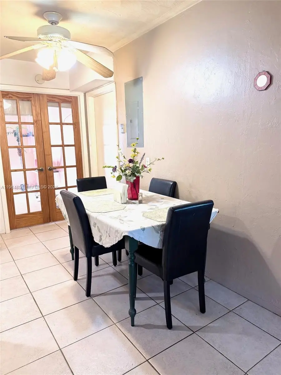 295 SW 9th St, Dania Beach, FL 33004 - #3