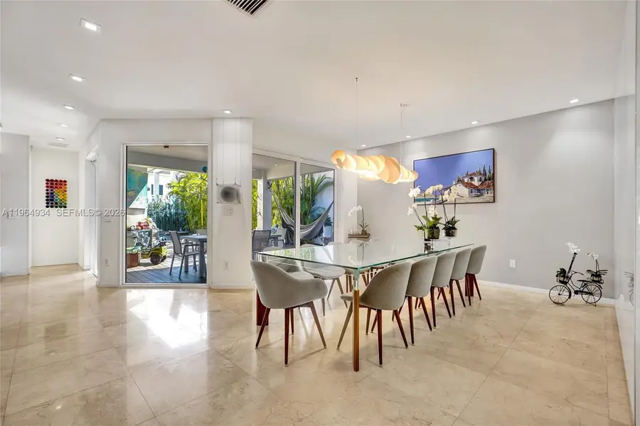 1662 Diplomat Dr, Miami, FL 33179 - #2