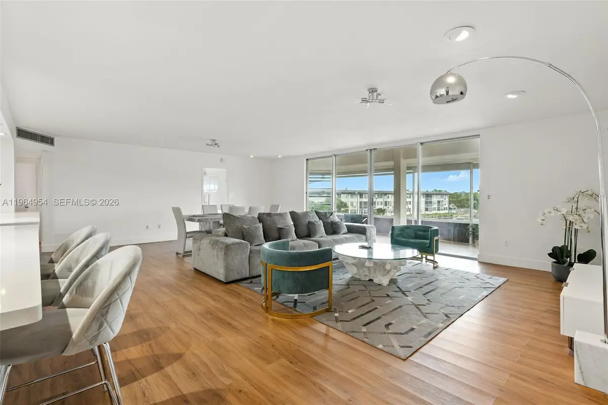 1350 NE 191st St #B307, Miami, FL 33179 - #1