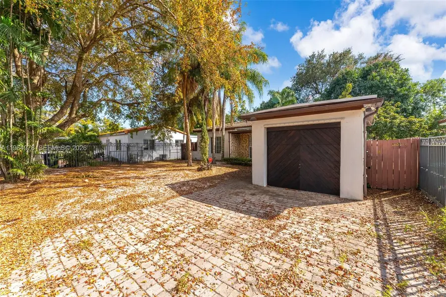 4220 SW 13th St, Miami, FL 33134 - #2