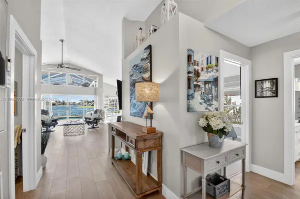 7599 Santee Ter, Lake Worth, FL 33467