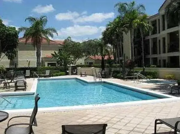949 Riverside Drive #417, Coral Springs, FL 33071