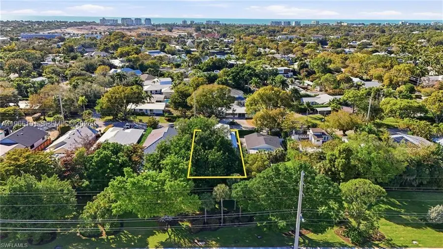 1070 13th St N, Naples, FL 34102 - #2