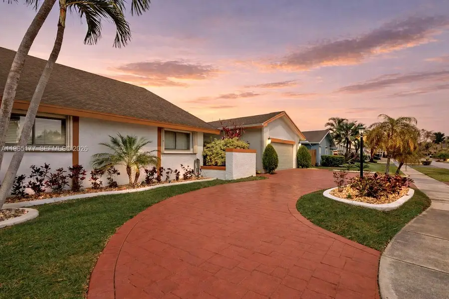 9400 SW 100th Ave Rd, Miami, FL 33176 - #2