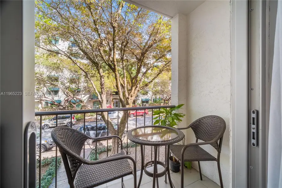 338 Majorca Ave #205, Coral Gables, FL 33134 - #2