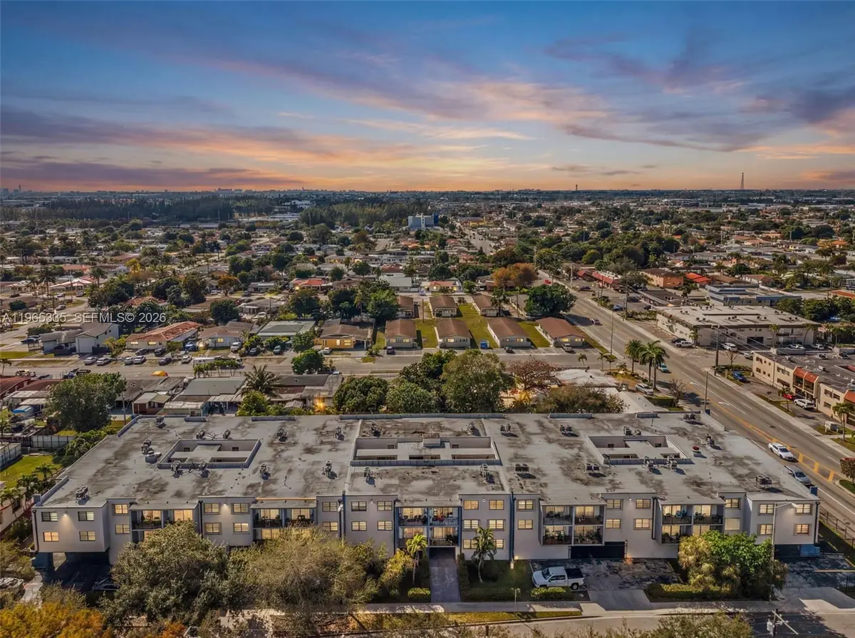 30 E 39th St #214, Hialeah, FL 33013 - #1