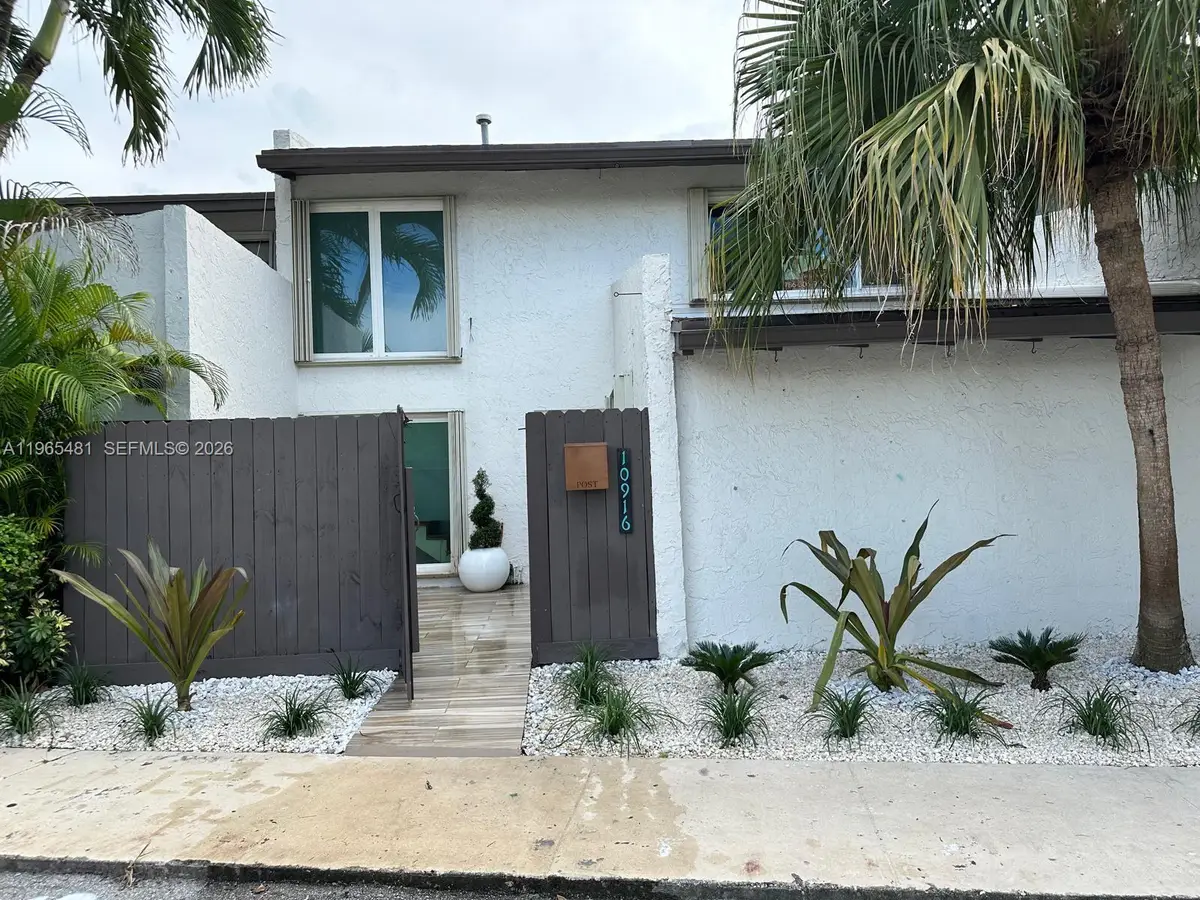 10916 SW 70th Ter, Miami, FL 33173 - #1
