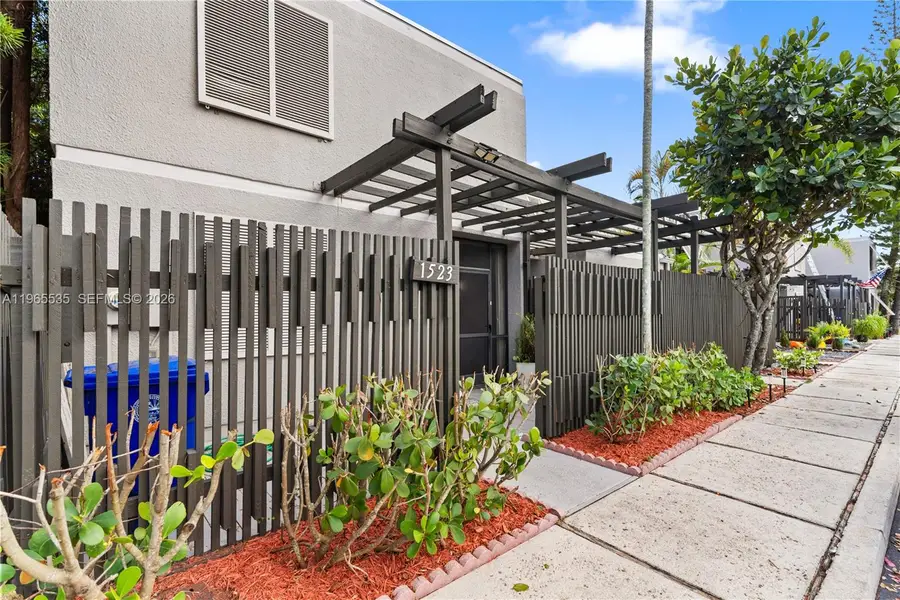 1523 NW 113th Way, Pembroke Pines, FL 33026 - #2