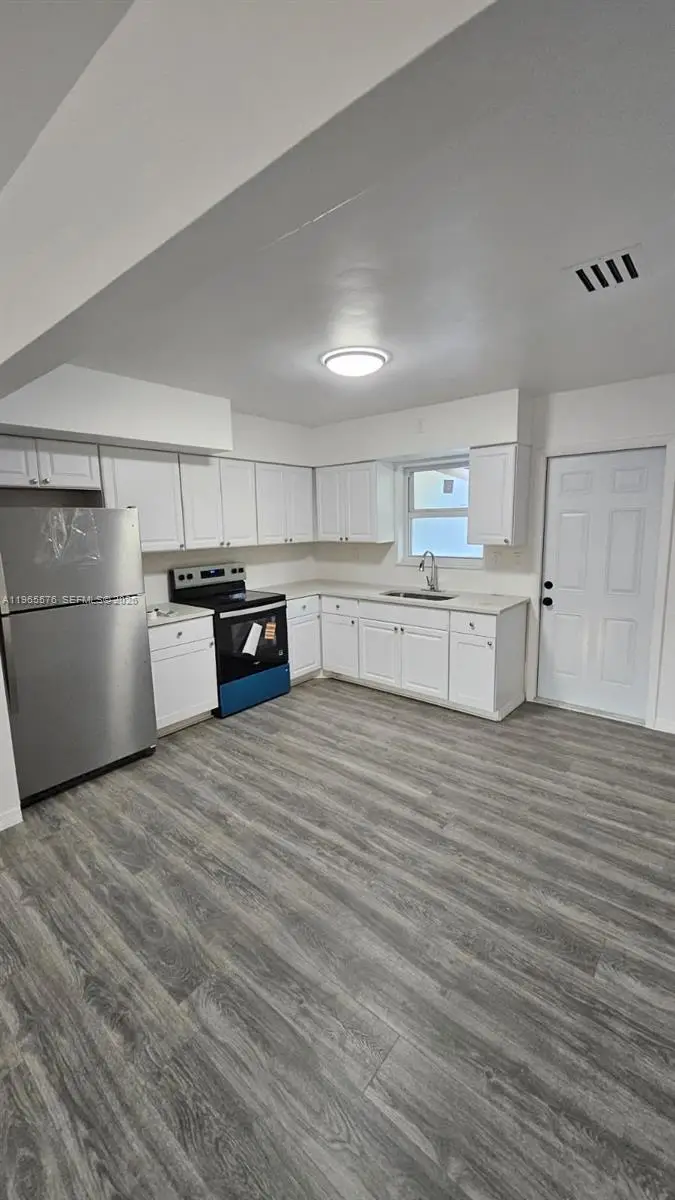 1061 NW 108th Ter, Miami, FL 33168 - #1