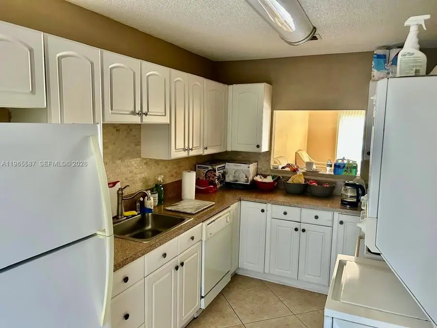 8838 Bella Vista Dr, Boca Raton, FL 33433 - #2