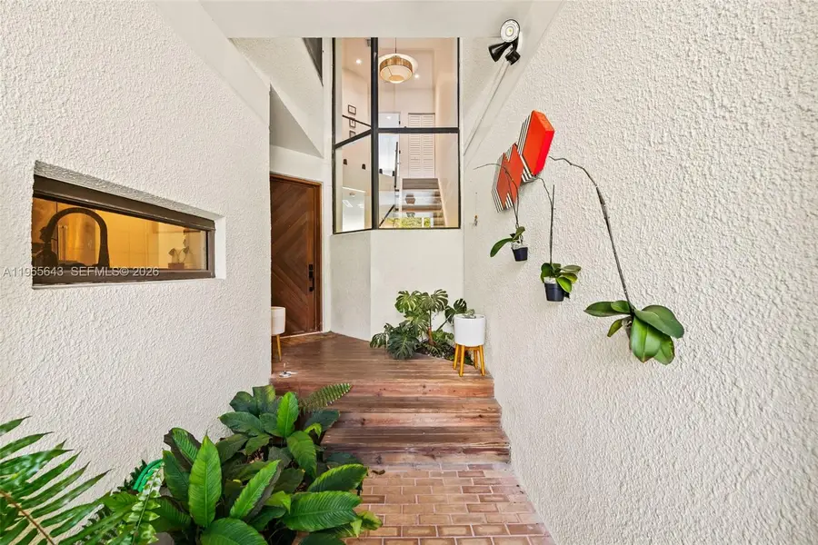 2662 NE 135th St, North Miami, FL 33181 - #2