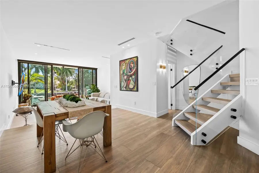 2662 NE 135th St, North Miami, FL 33181 - #3