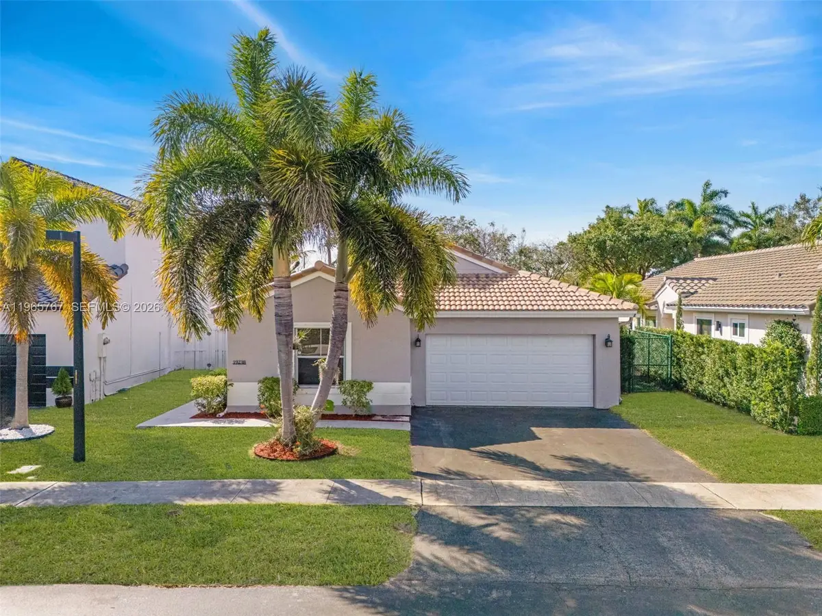 19238 NW 19th St, Pembroke Pines, FL 33029 - #1