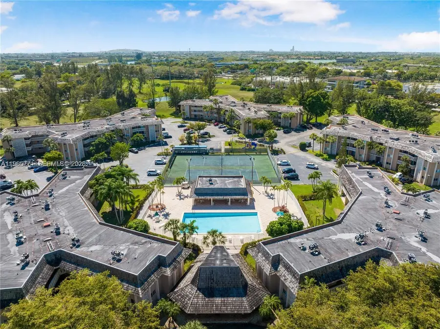 7400 Miami Lakes Dr #D205, Miami Lakes, FL 33014 - #2