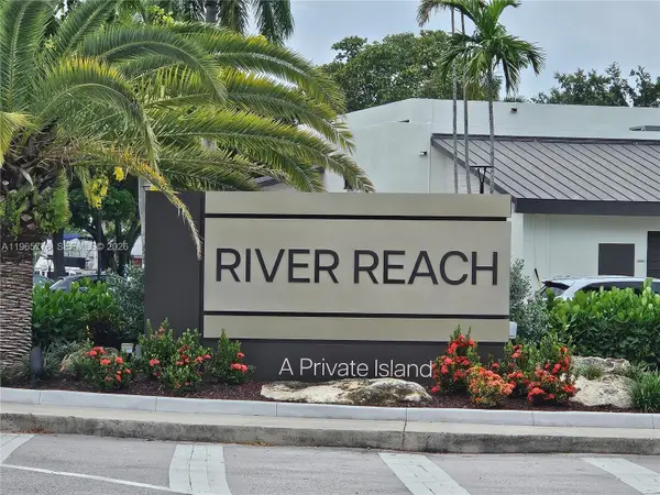 1101 River Reach Dr #418, Fort Lauderdale, FL 33315