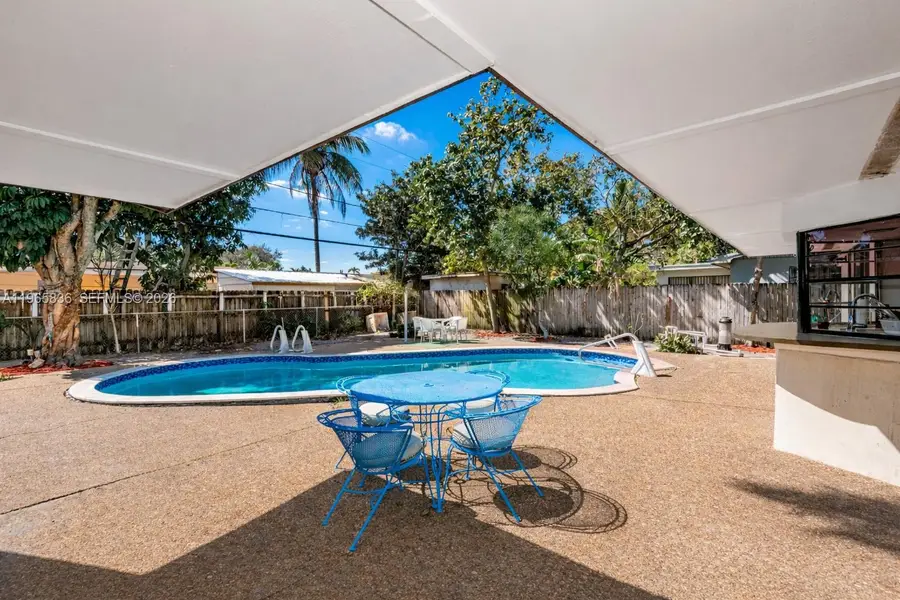 120 NE 175th St, Miami, FL 33162 - #2