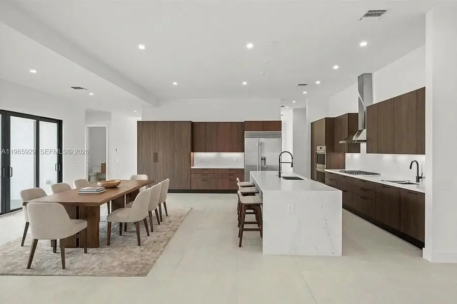 5718 W Ashwood Cir W, Hollywood, FL 33312 - #2