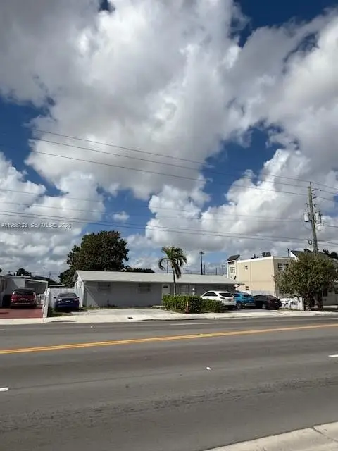 2650 W 8th Ave, Hialeah, FL 33010 - #1