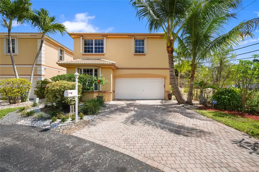 1282 Grant Ct, Hollywood, FL 33019 - #2