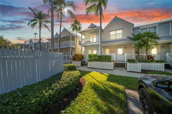 5036 Sunset Village Dr, Duck, FL 33050