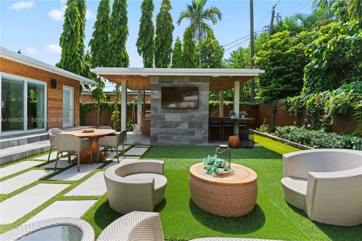 221 NE 44th St, Miami, FL 33137 - #1